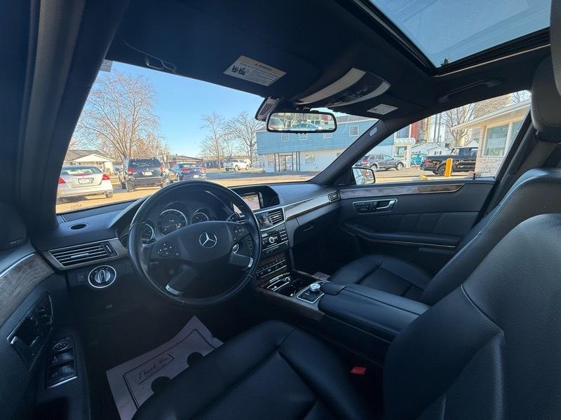 Mercedes-Benz E-Class E350 Sedan 4MATIC 2011
