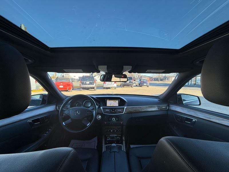 Mercedes-Benz E-Class E350 Sedan 4MATIC 2011