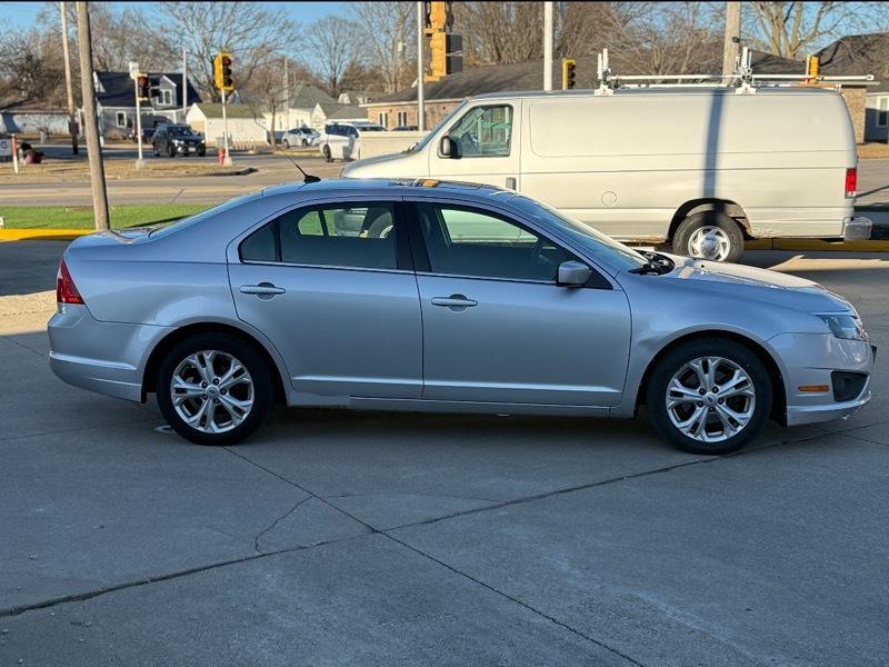 Ford Fusion SE 2012