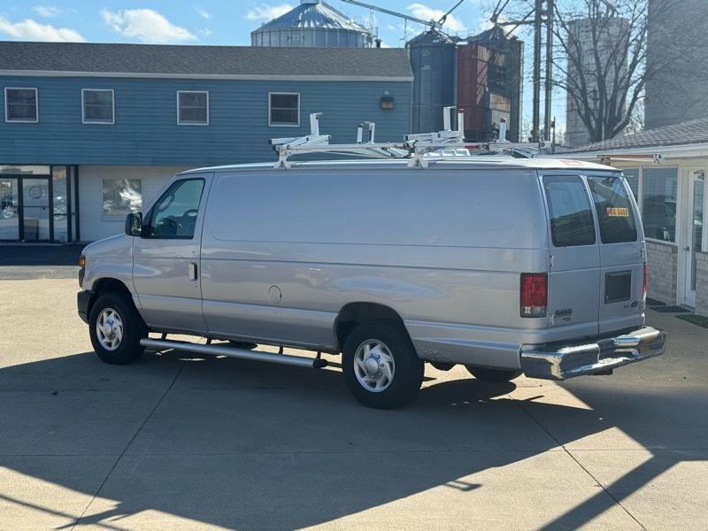 Ford Econoline E-250 Extended 2011