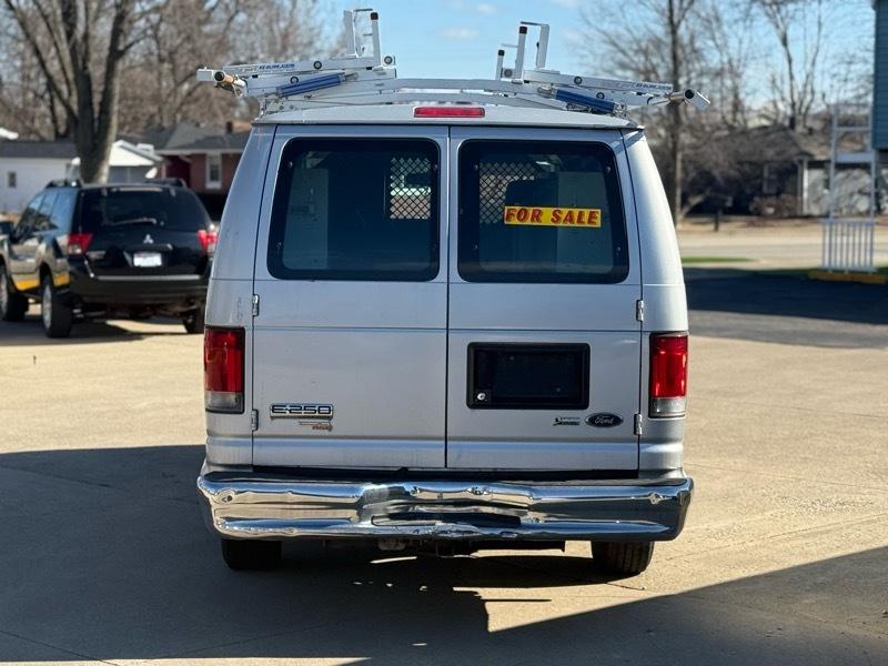 Ford Econoline E-250 Extended 2011