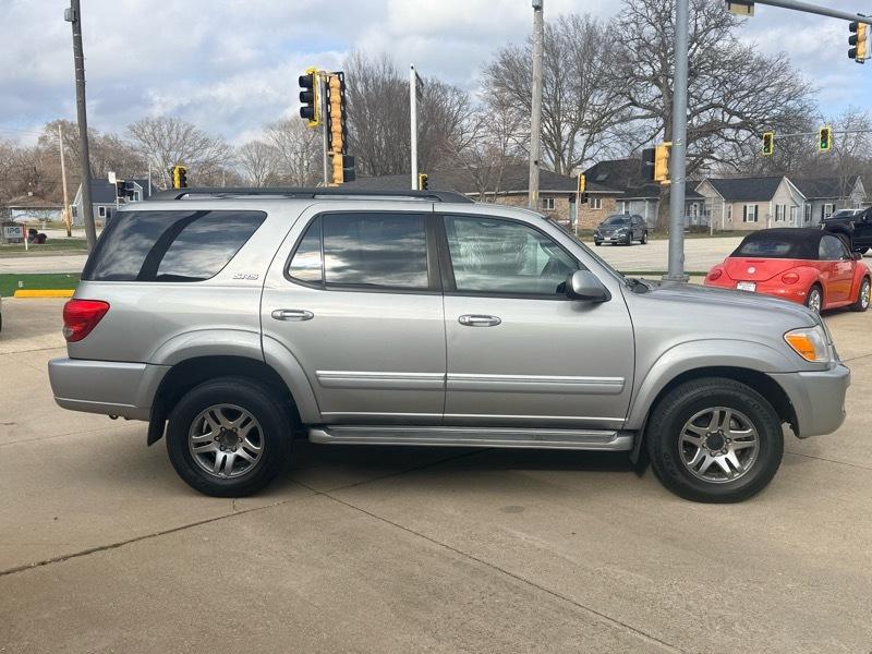 Toyota Sequoia SR5 4WD 2005