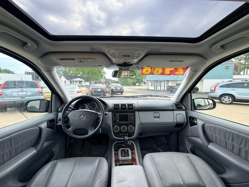 Mercedes-Benz M-Class ML350 2005