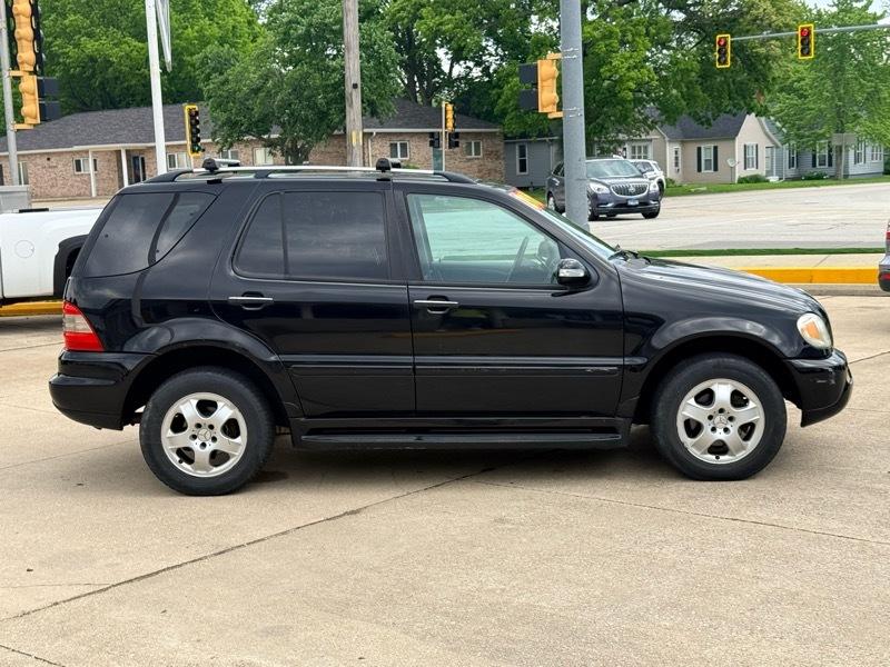 Mercedes-Benz M-Class ML350 2005