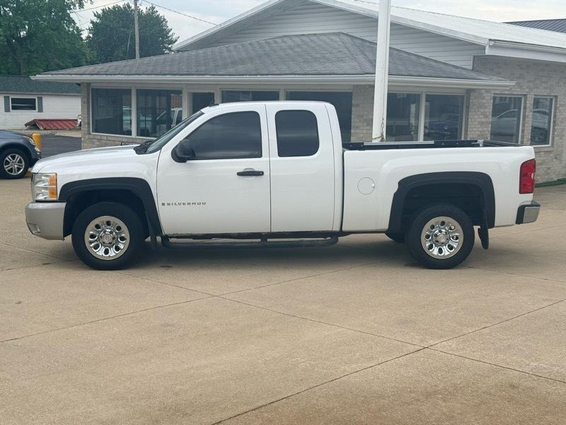 Chevrolet Silverado 1500 Work Truck Ext. Cab Long Box 2WD 2009