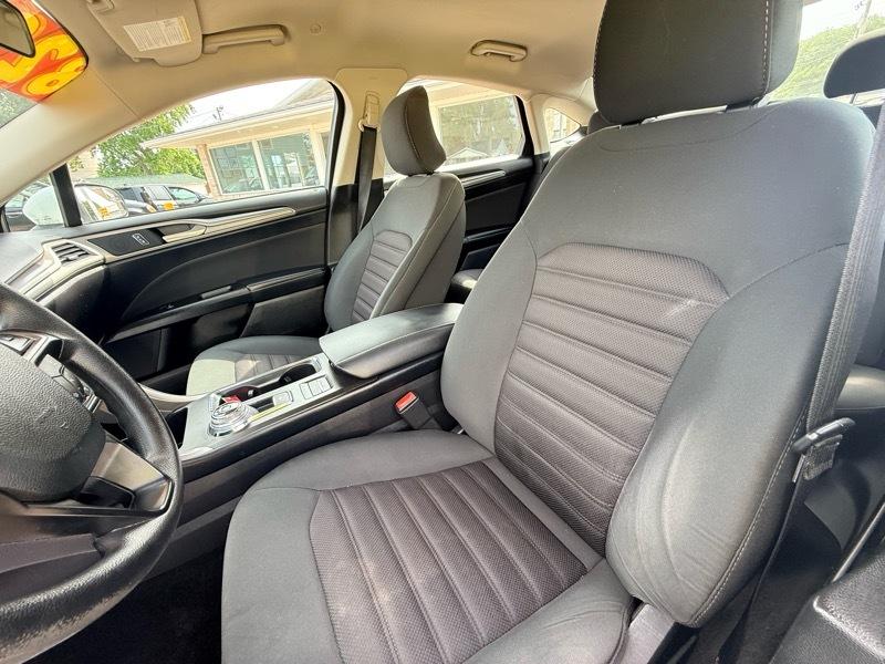Ford Fusion Hybrid SE 2018