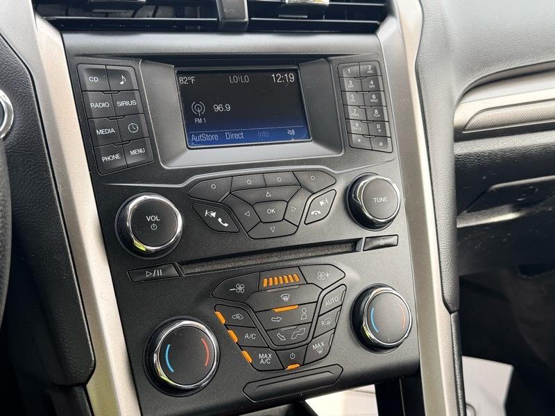 Ford Fusion Hybrid SE 2018