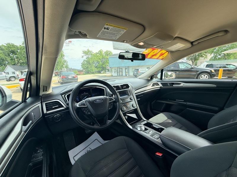 Ford Fusion Hybrid SE 2018