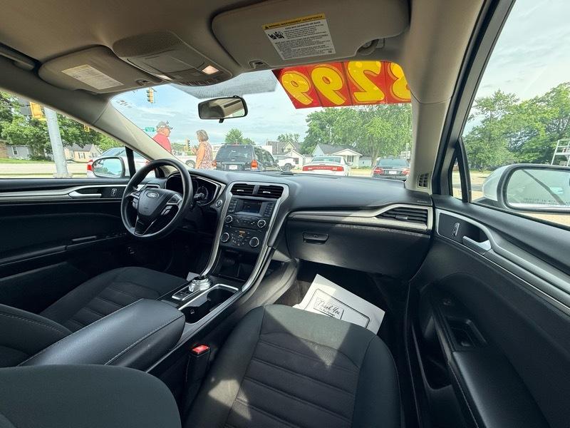 Ford Fusion Hybrid SE 2018