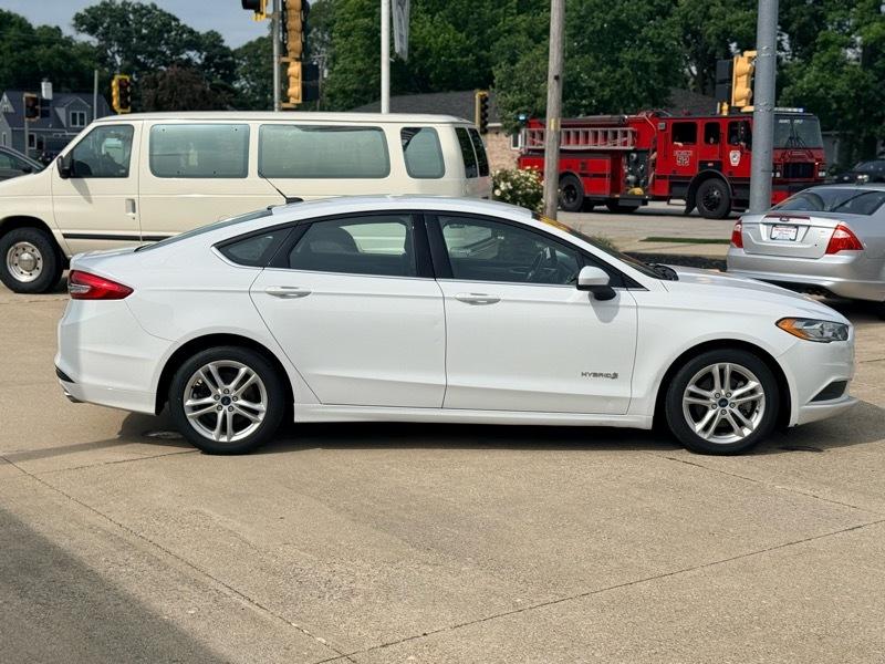Ford Fusion Hybrid SE 2018