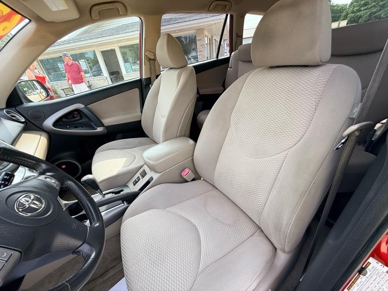 Toyota RAV4 Limited I4 4WD with 3rd Row 2007