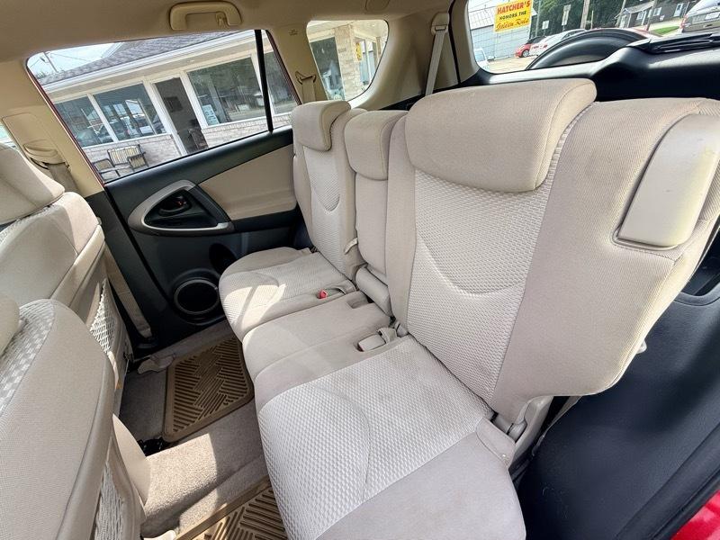 Toyota RAV4 Limited I4 4WD with 3rd Row 2007