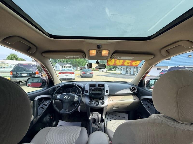 Toyota RAV4 Limited I4 4WD with 3rd Row 2007