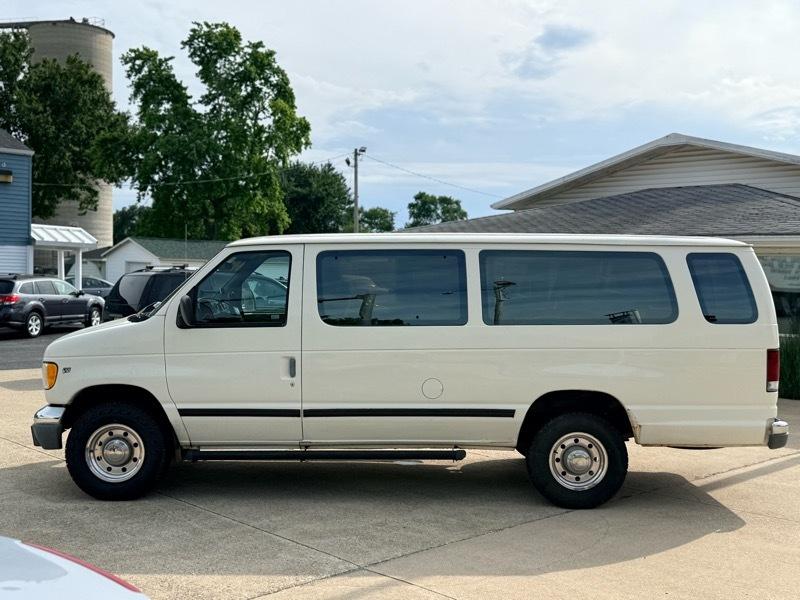 Ford Club Wagon XL Super 1997