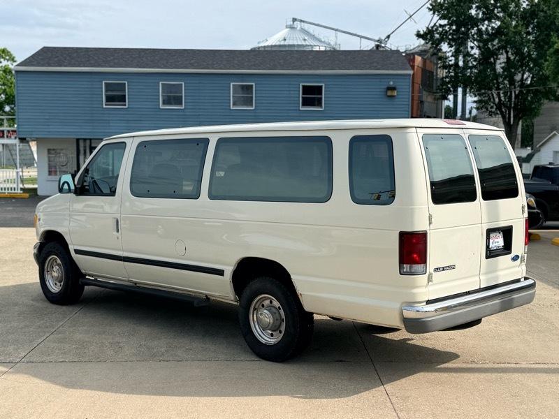 Ford Club Wagon XL Super 1997