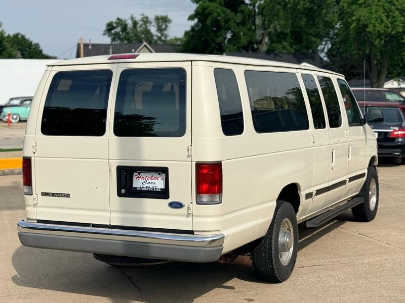 Ford Club Wagon XL Super 1997