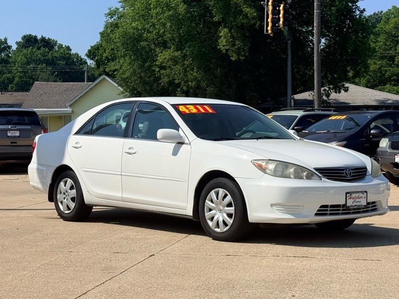 Toyota Camry LE 2005