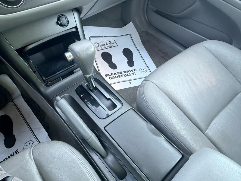 Toyota Camry LE 2005