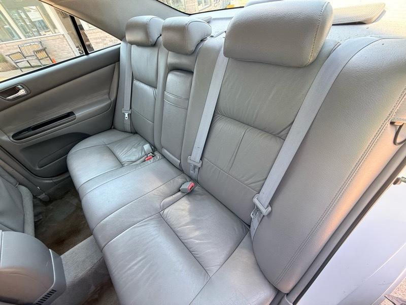 Toyota Camry LE 2005