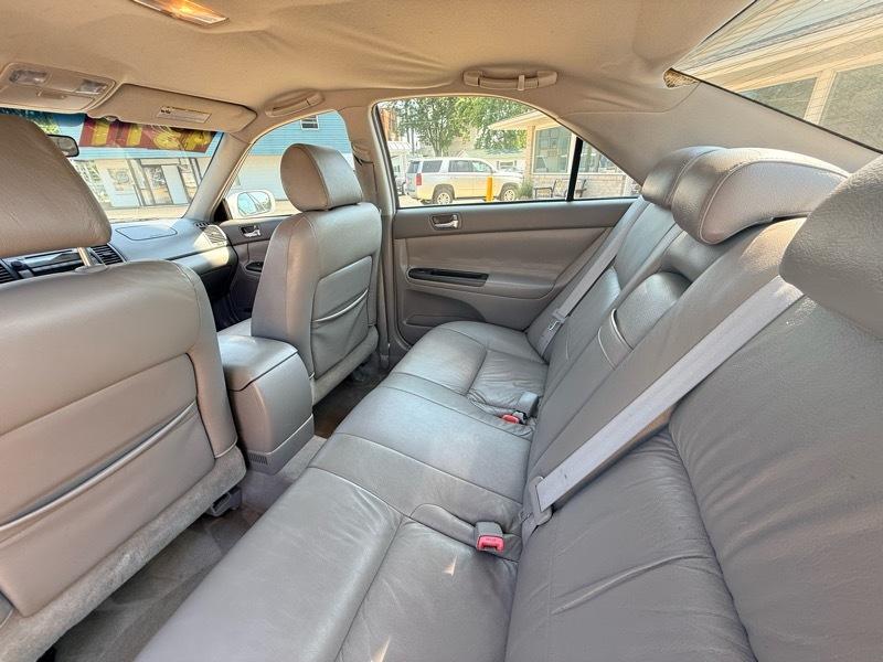 Toyota Camry LE 2005