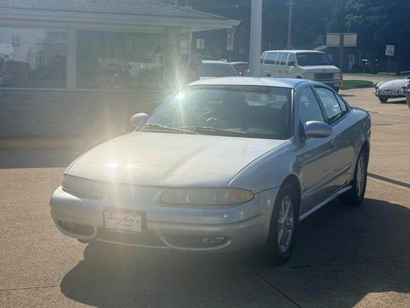 Oldsmobile Alero GLS Sedan 2002