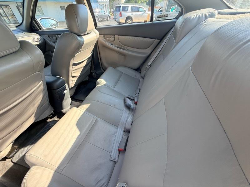 Oldsmobile Alero GLS Sedan 2002