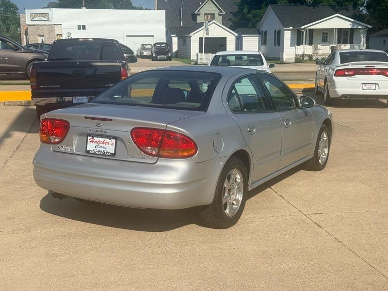 Oldsmobile Alero GLS Sedan 2002