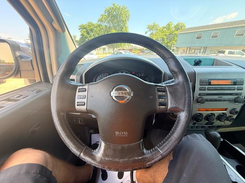Nissan Armada LE 4WD 2006