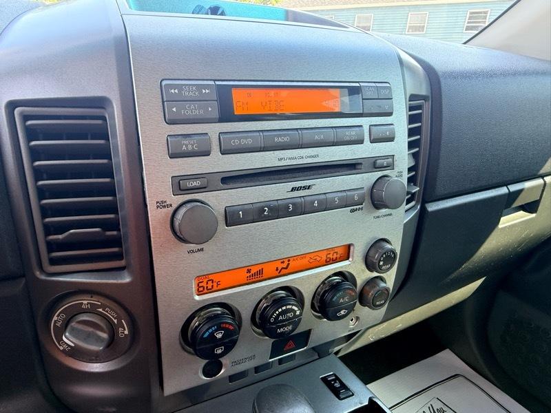 Nissan Armada LE 4WD 2006
