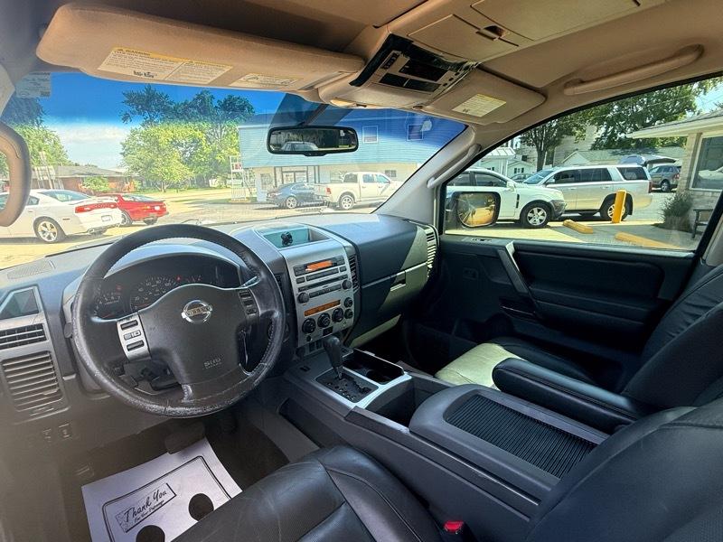 Nissan Armada LE 4WD 2006