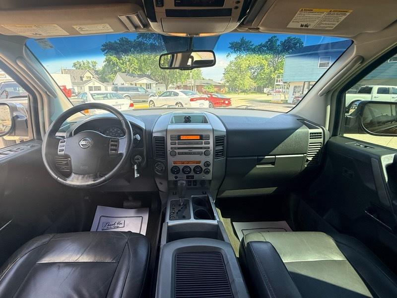 Nissan Armada LE 4WD 2006