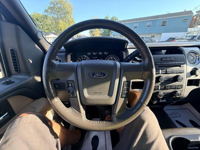 Ford F-150 XL 2WD 6.5 ft. 2012