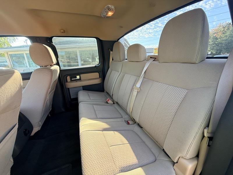 Ford F-150 XL 2WD 6.5 ft. 2012
