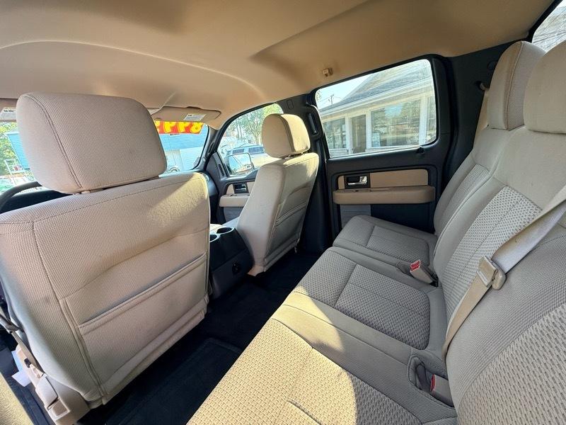 Ford F-150 XL 2WD 6.5 ft. 2012