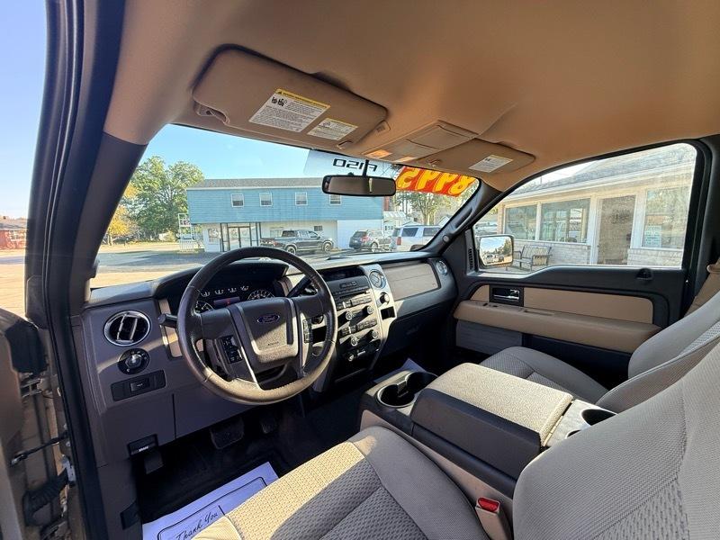 Ford F-150 XL 2WD 6.5 ft. 2012