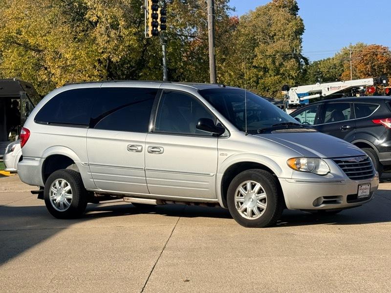 Chrysler Town & Country Touring 2005