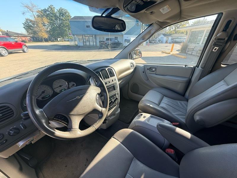 Chrysler Town & Country Touring 2005