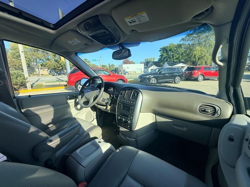 Chrysler Town & Country Touring 2005