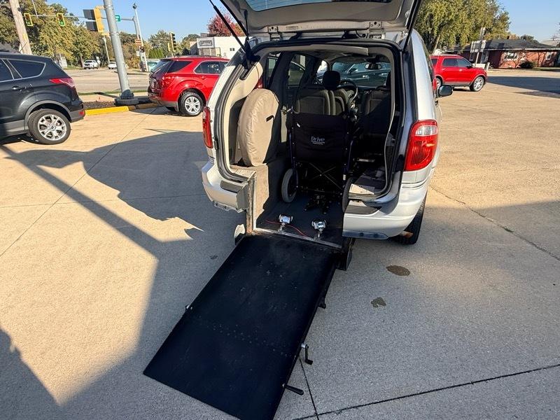Chrysler Town & Country Touring 2005