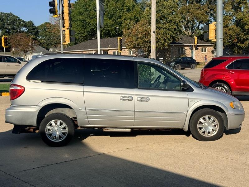 Chrysler Town & Country Touring 2005