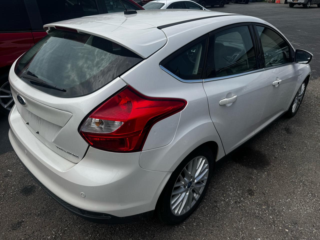Ford Focus Titanium Hatch 2013