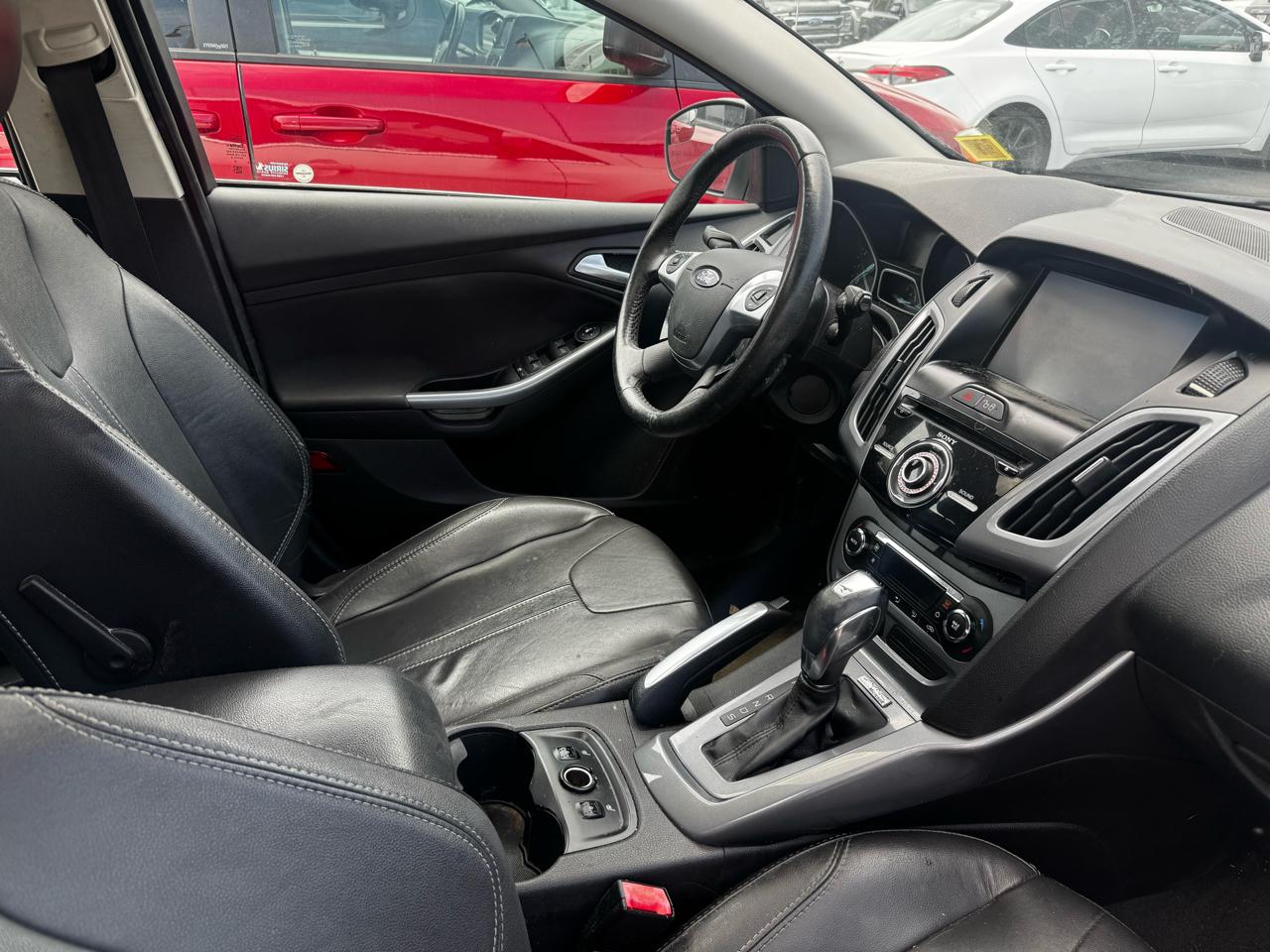 Ford Focus Titanium Hatch 2013