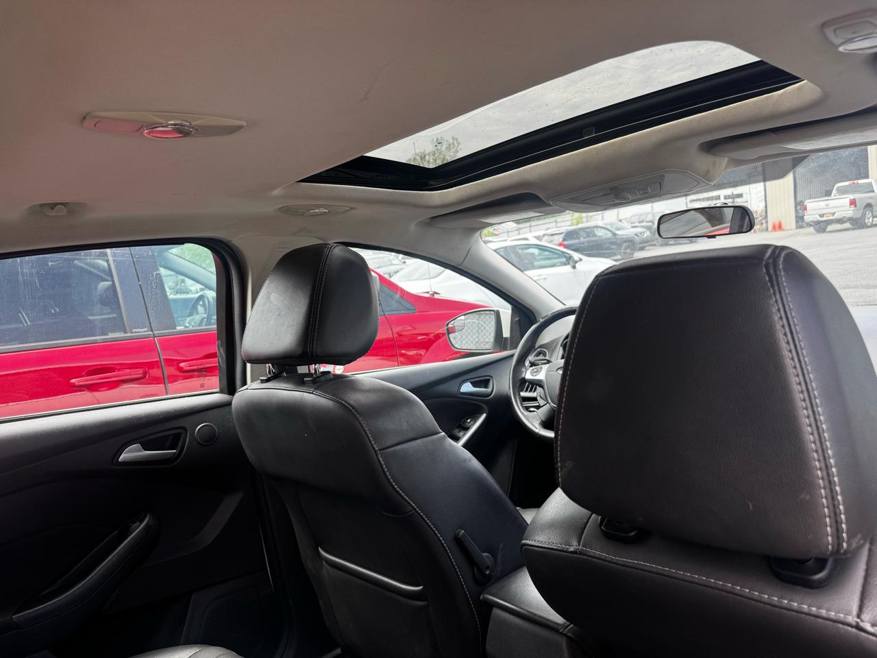 Ford Focus Titanium Hatch 2013
