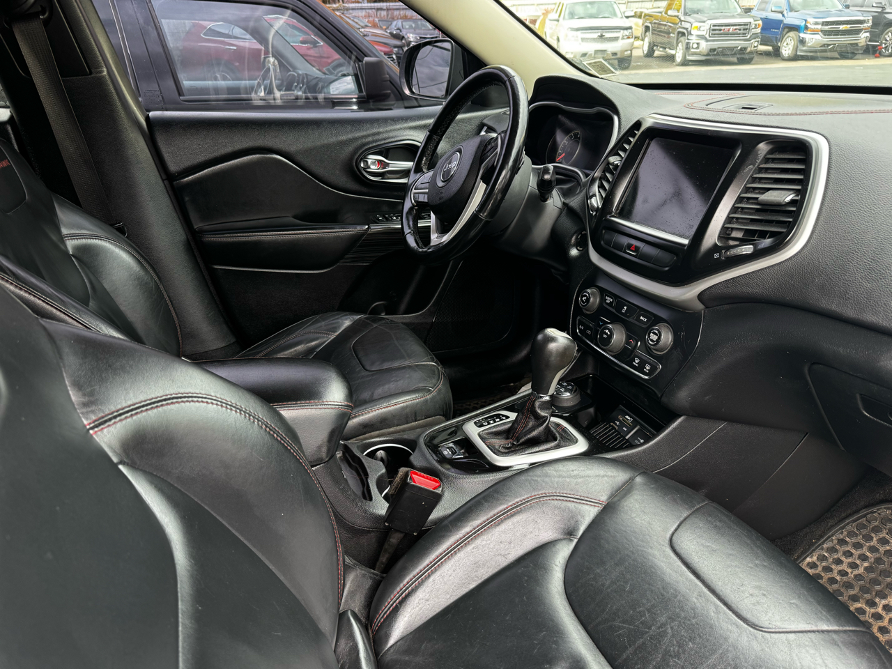 Jeep Cherokee Trailhawk 4WD 2014 Jeep Cherokee Trailhawk 4WD 2014