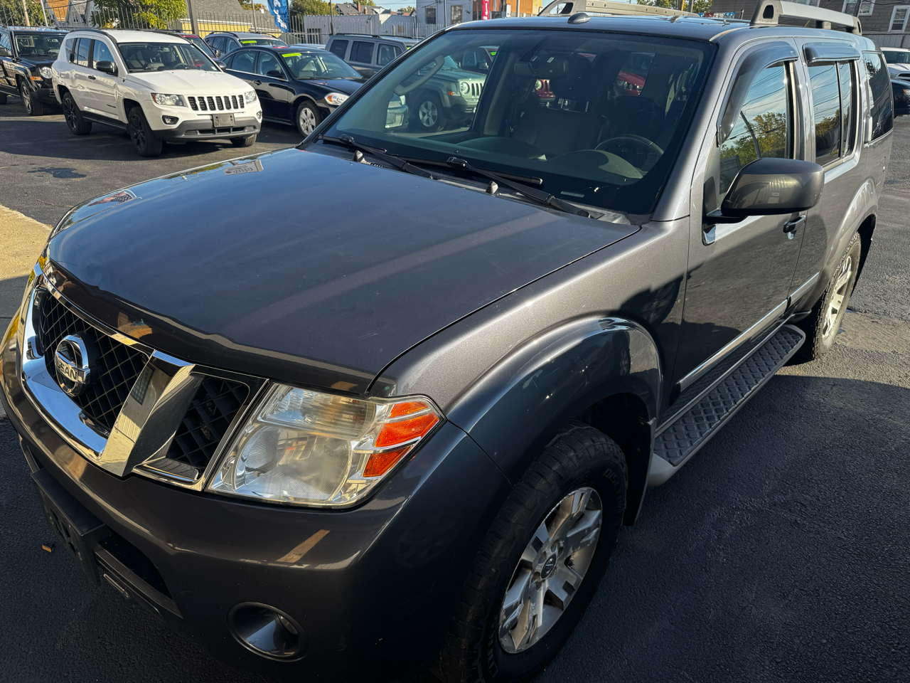 Nissan Pathfinder LE 4WD 2012 Nissan Pathfinder LE 4WD 2012