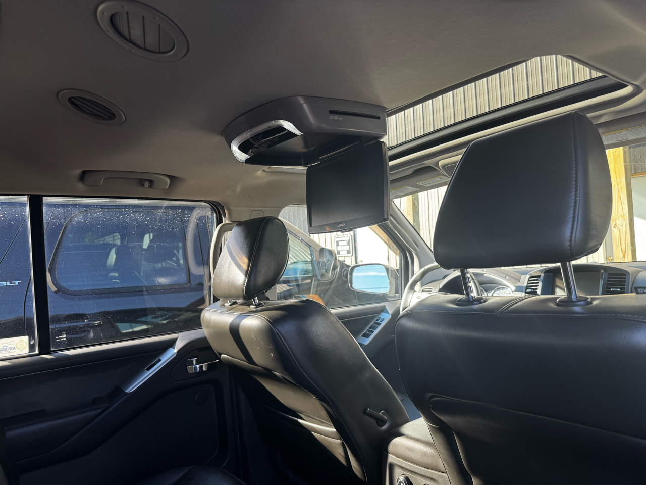 Nissan Pathfinder LE 4WD 2012 Nissan Pathfinder LE 4WD 2012