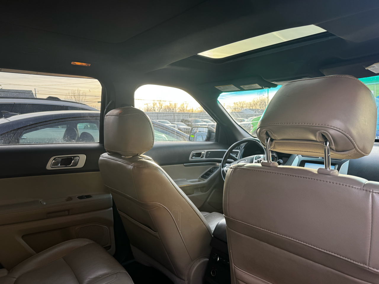 Ford Explorer XLT FWD 2012