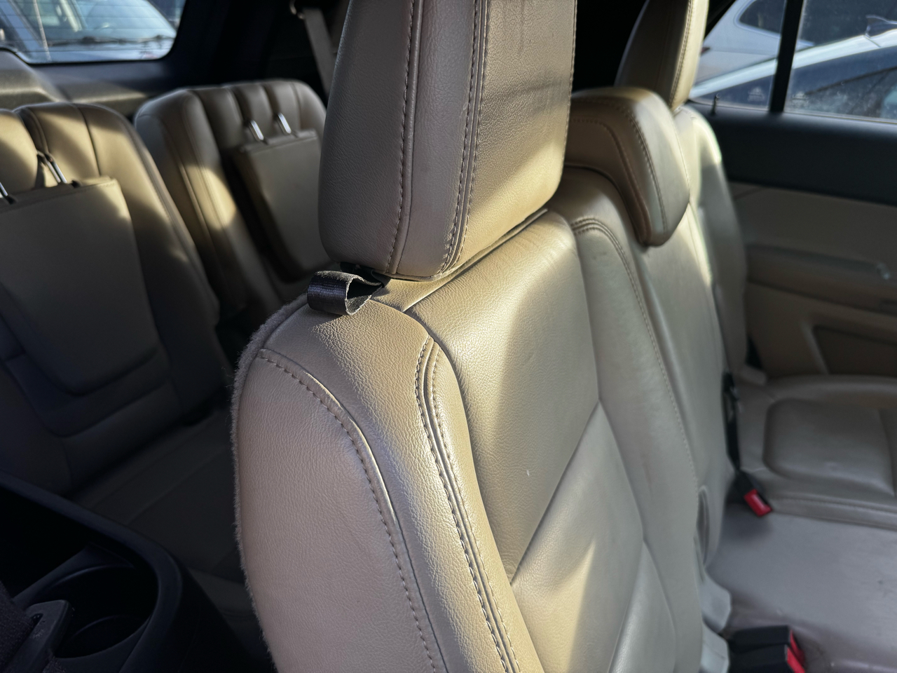 Ford Explorer XLT FWD 2012