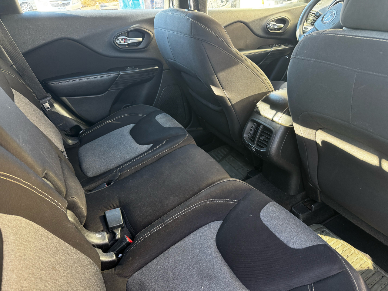 Jeep Cherokee Sport FWD 2015