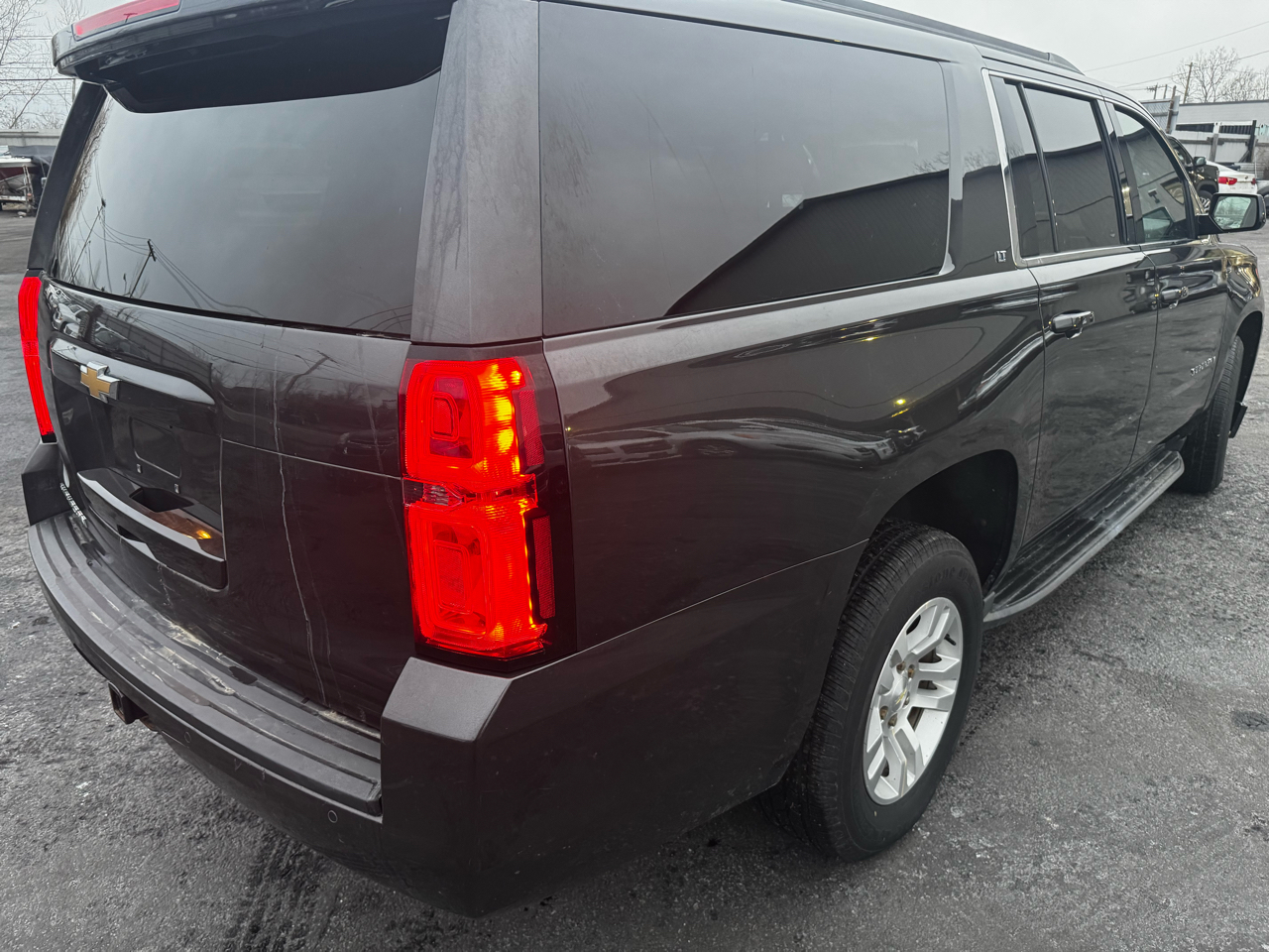 Chevrolet Suburban LT 4WD 2016